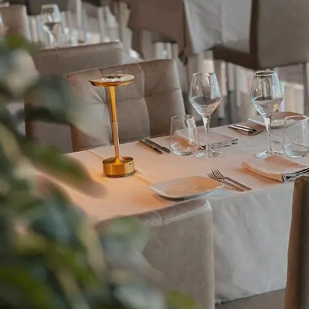 Hotel Lisotel - & 4*