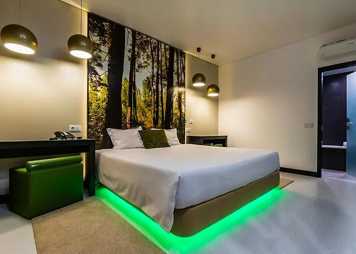 Lisotel - & Отель