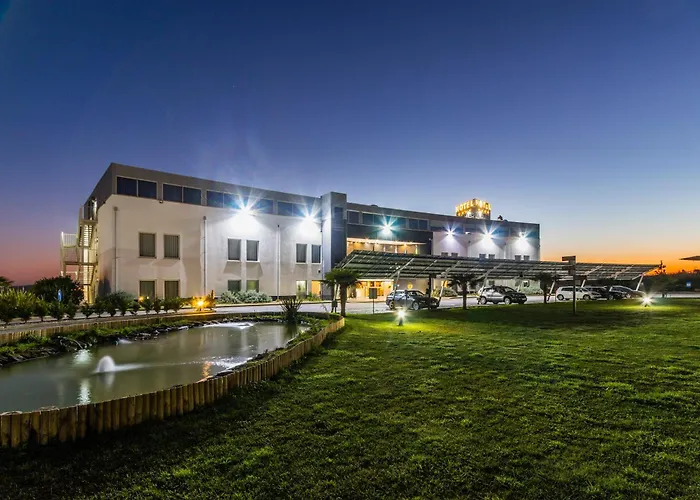 Hotell Lisotel - &