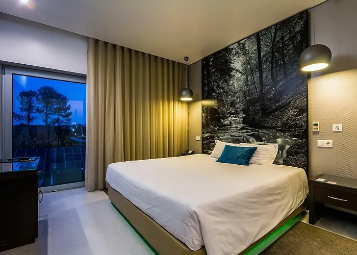 Hotell Lisotel - & 4*